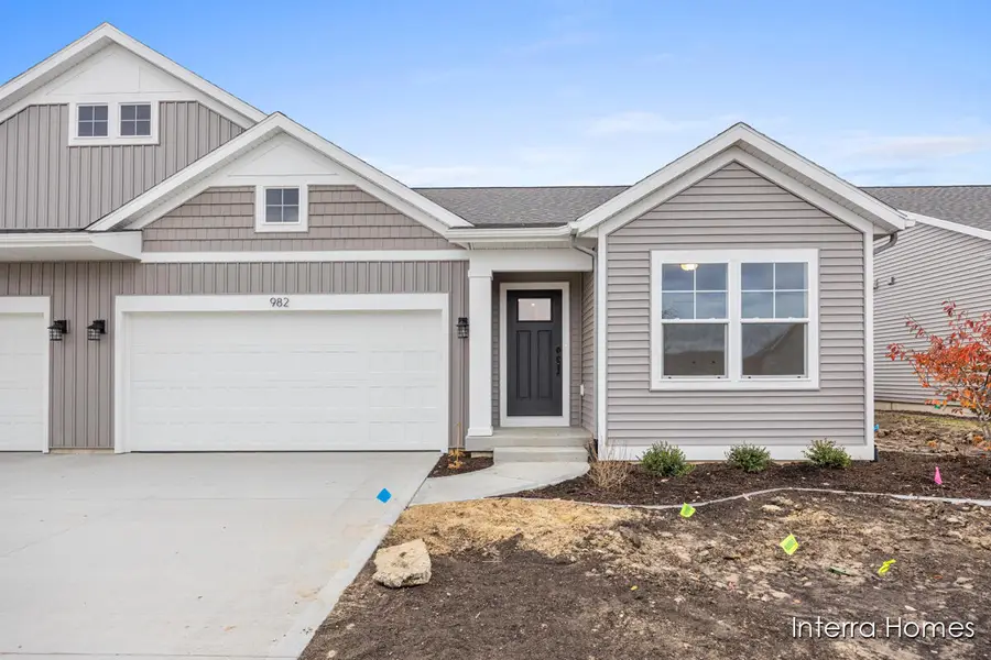 982 Scioto Drive Nw #3, Comstock Park, MI 49321 - Image #2