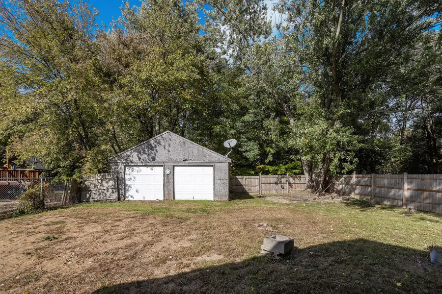 893 E G Avenue, Kalamazoo, MI 49004 - Image #3