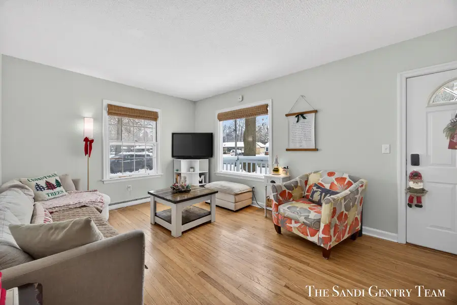 3454 Mccracken Street, Norton Shores, MI 49441 - Image #2