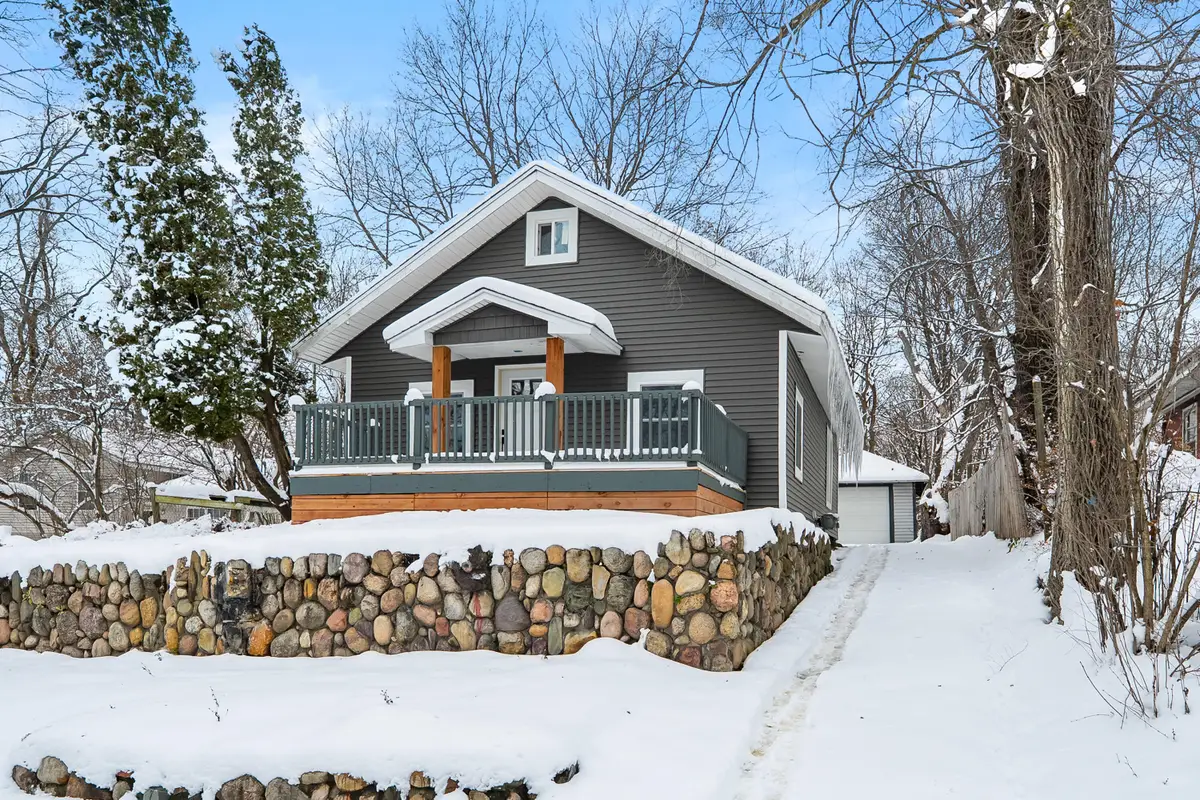 407 Wallace Avenue, Kalamazoo, MI 49048 - Image #1