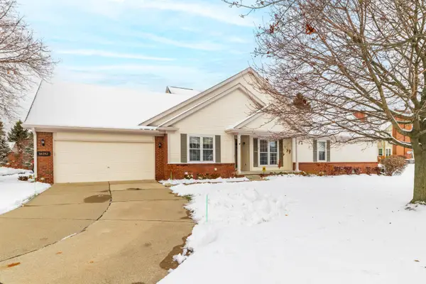 16352 Country Knoll Drive, Northville, MI 48168