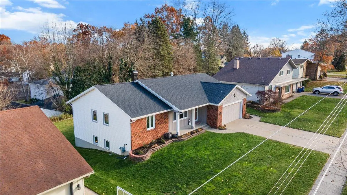 1420 Worcester Drive Ne, Grand Rapids, MI 49505 - Image #1