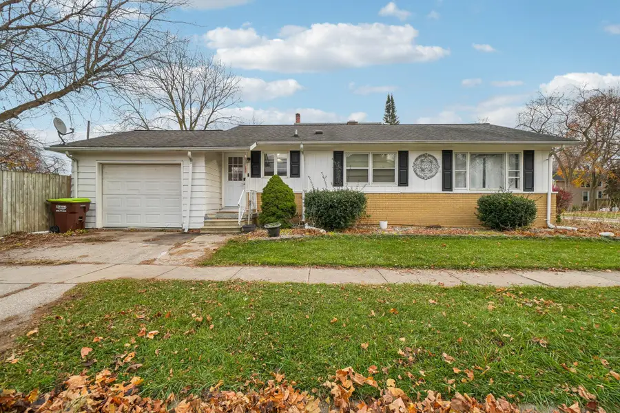 424 W 4th Street, Monroe, MI 48161 - Image #2