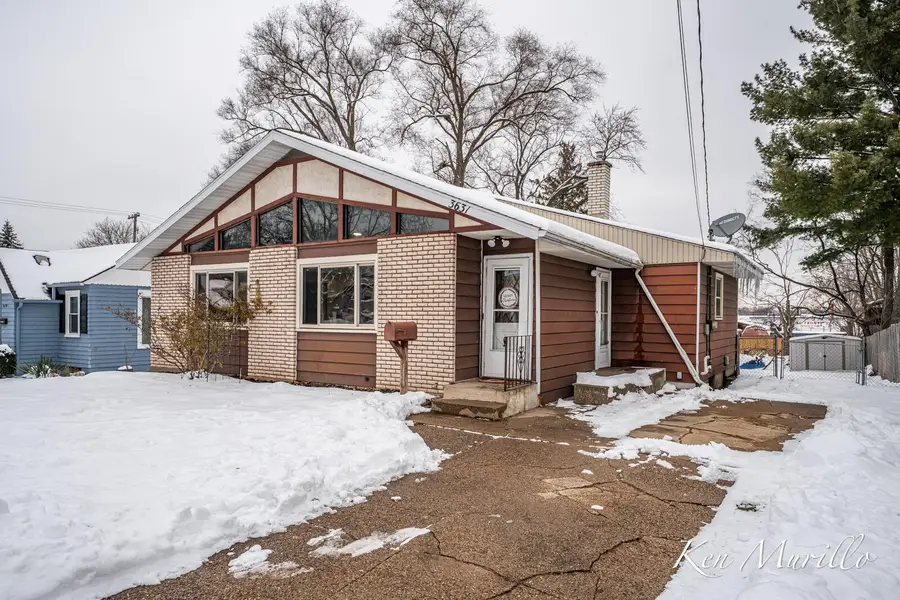 3631 Crystal Street Sw, Grandville, MI 49418 - Image #2