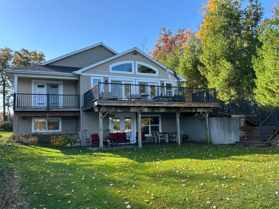 10550 W Holland Lake Road, Greenville, MI 48838 - Image #2