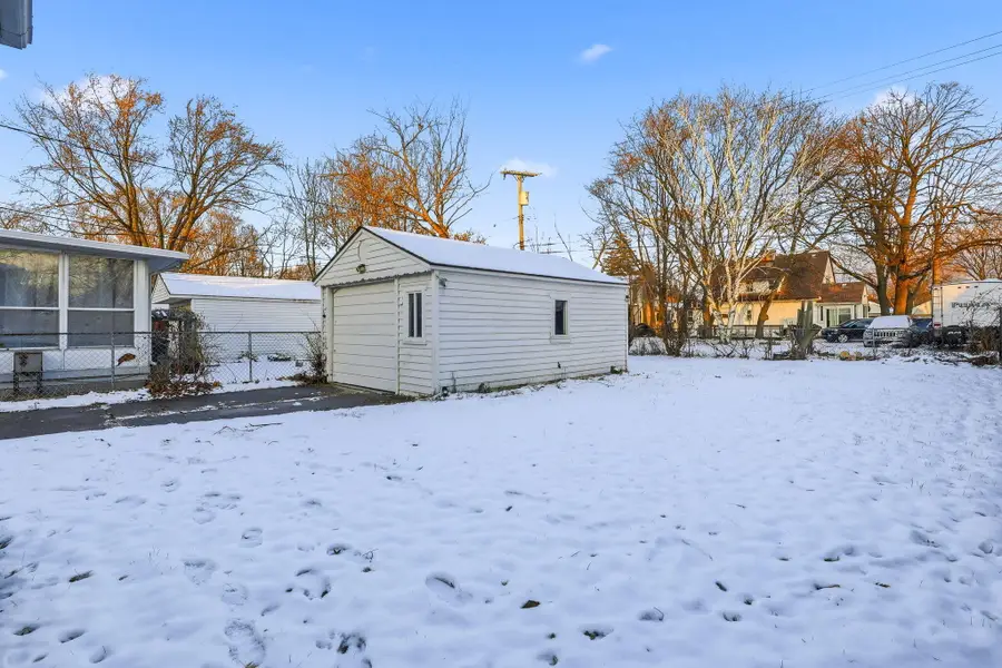 21034 Atlantic Avenue, Warren, MI 48091 - Image #3