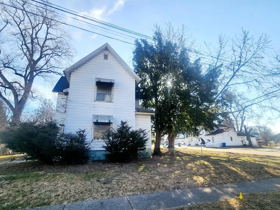 25 W South Street, Hartford, MI 49057 - #3