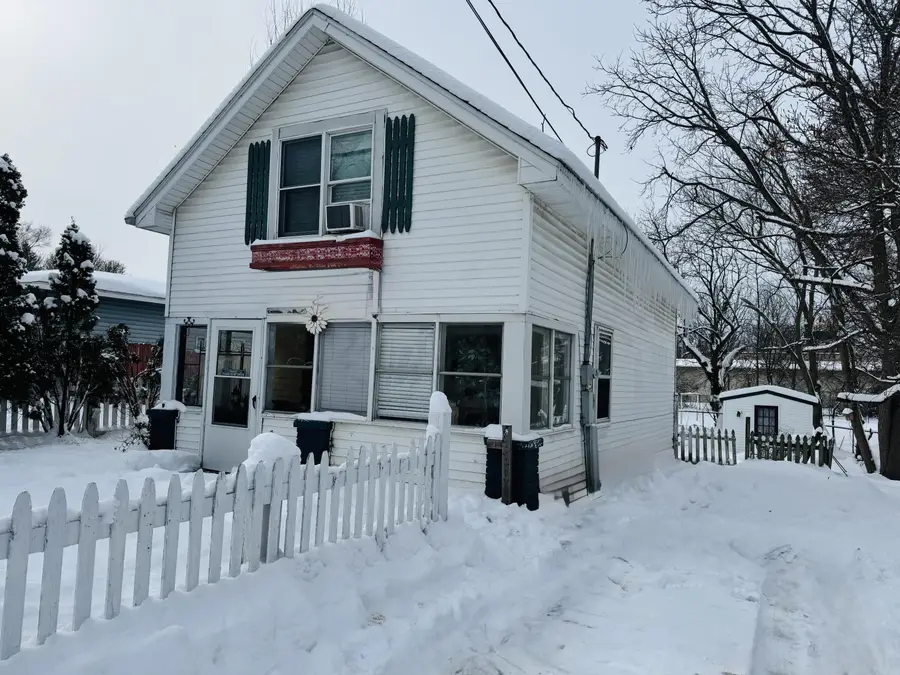 324 S 15th Street, Niles, MI 49120 - Image #2