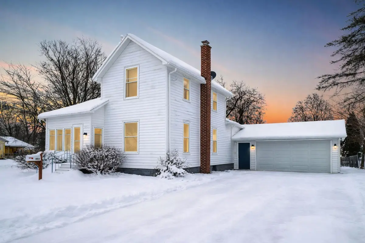 402 W Clinton Street, Hastings, MI 49058 - Image #1