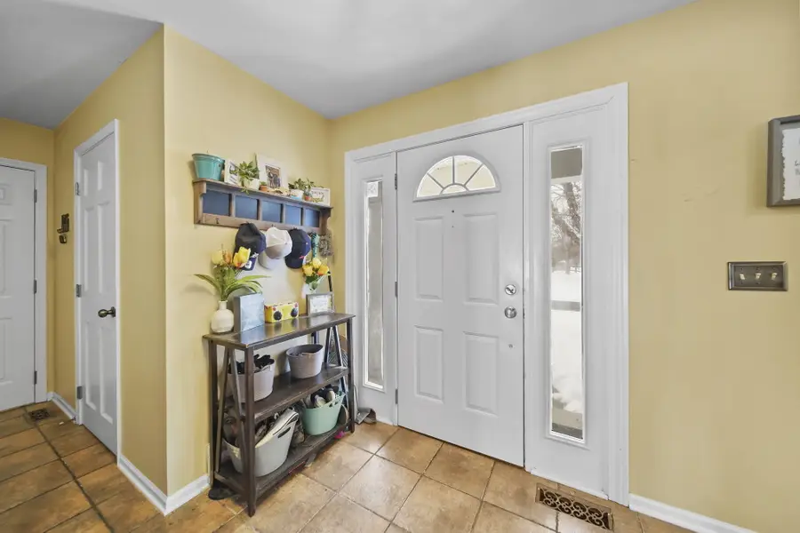 520 Meadowbrook Drive, Adrian, MI 49221 - Image #3