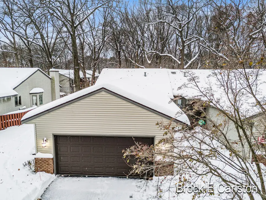 1231 Creekview Drive, Muskegon, MI 49441 - Image #2