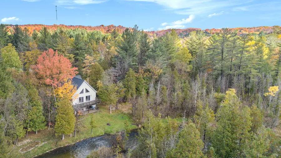 11241 Somers Lane, Honor, MI 49640 - Image #2