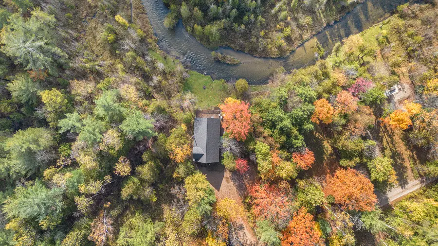 11241 Somers Lane, Honor, MI 49640 - Image #3