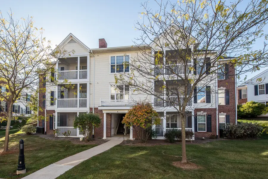 922 W Summerfield Glen Circle, Ann Arbor, MI 48103 - Image #2