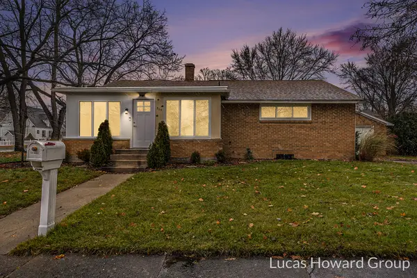 305 E Pine Street, Fremont, MI 49412