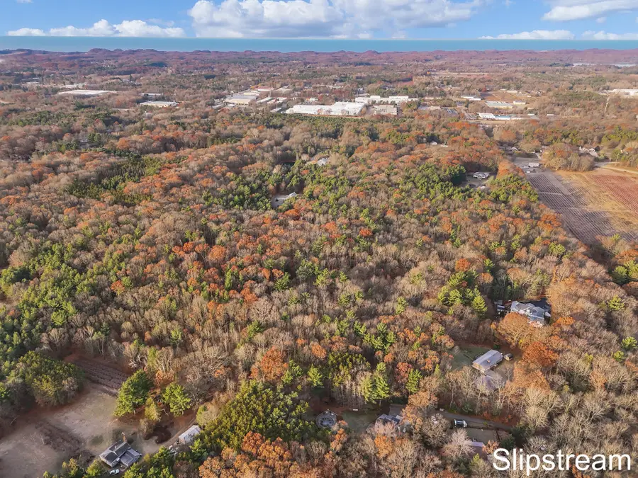 18651 W Spring Lake Road, Spring Lake, MI 49456 - Image #2