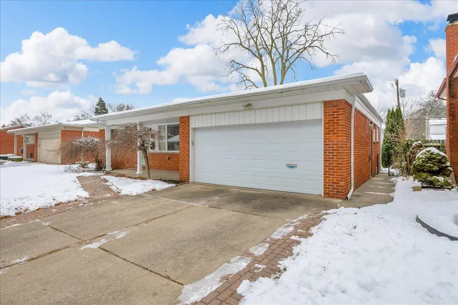 31049 Grennada Street, Livonia, MI 48154 - Image #3