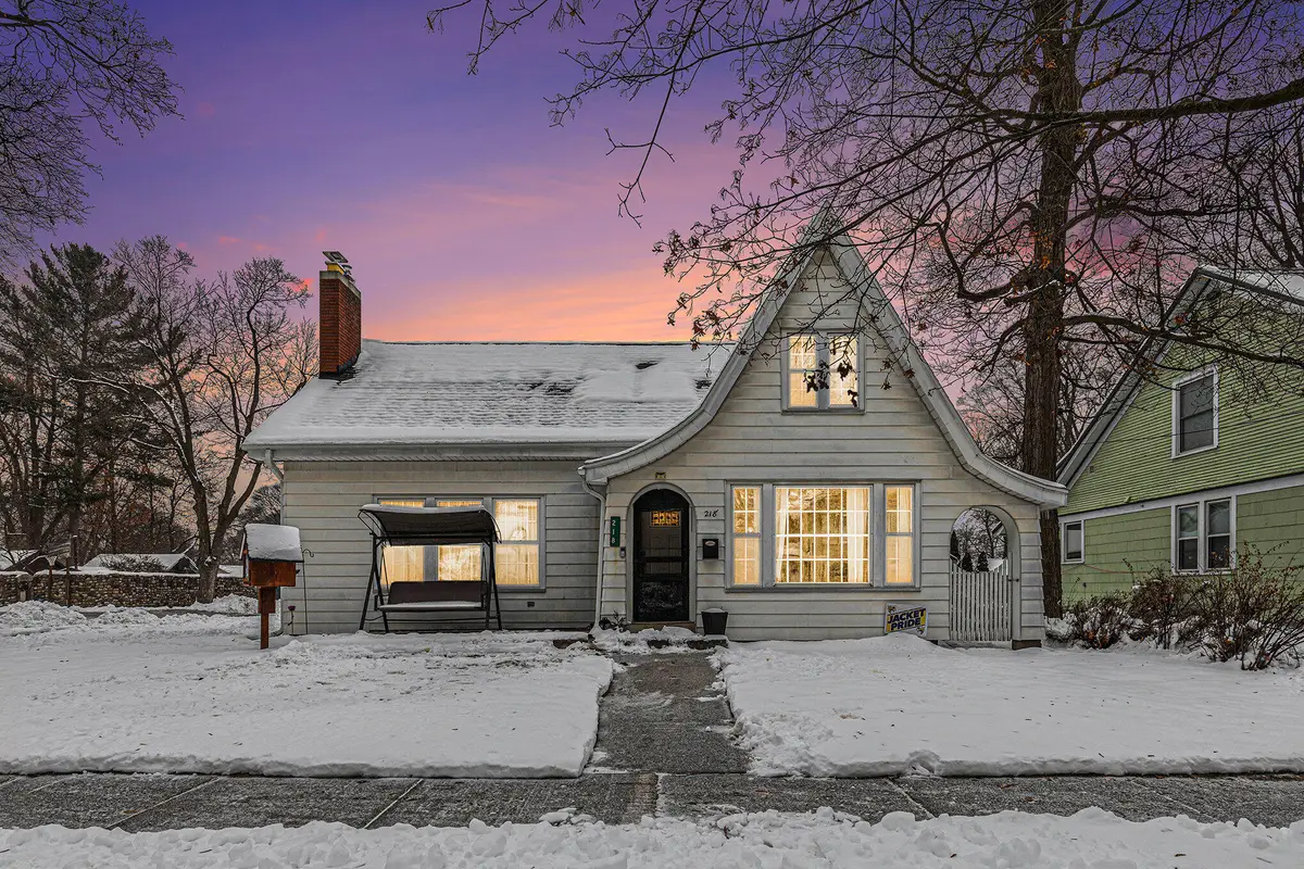 218 W Grove Street, Greenville, MI 48838 - Image #1