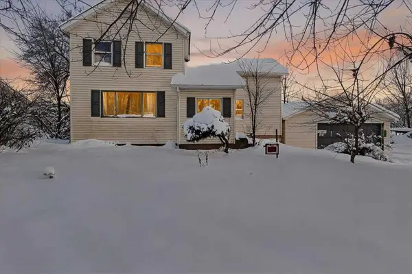 27064 White Street, Cassopolis, MI 49031