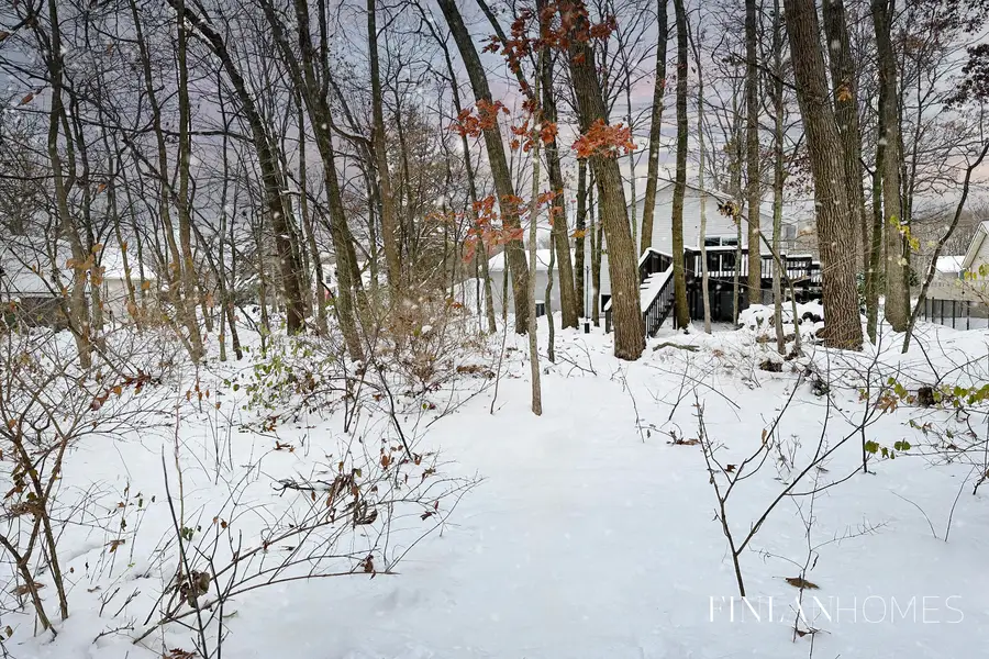 167 Chicory Street Ne, Comstock Park, MI 49321 - Image #2