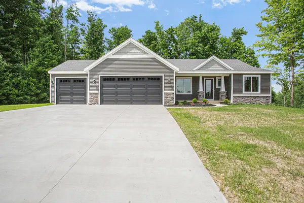 237 Warbler Drive, Caledonia, MI 49316
