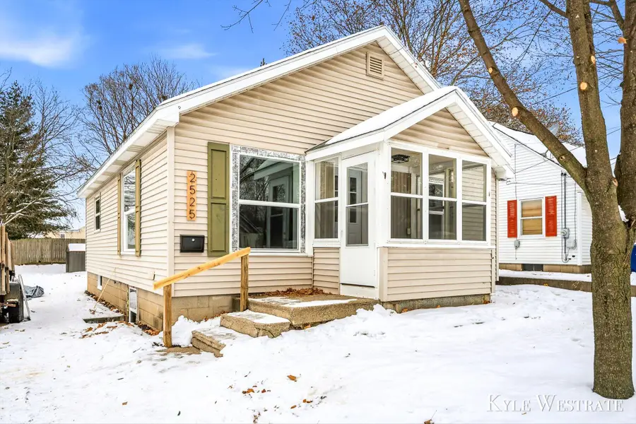 2525 Woodward Avenue Sw, Wyoming, MI 49509 - Image #2