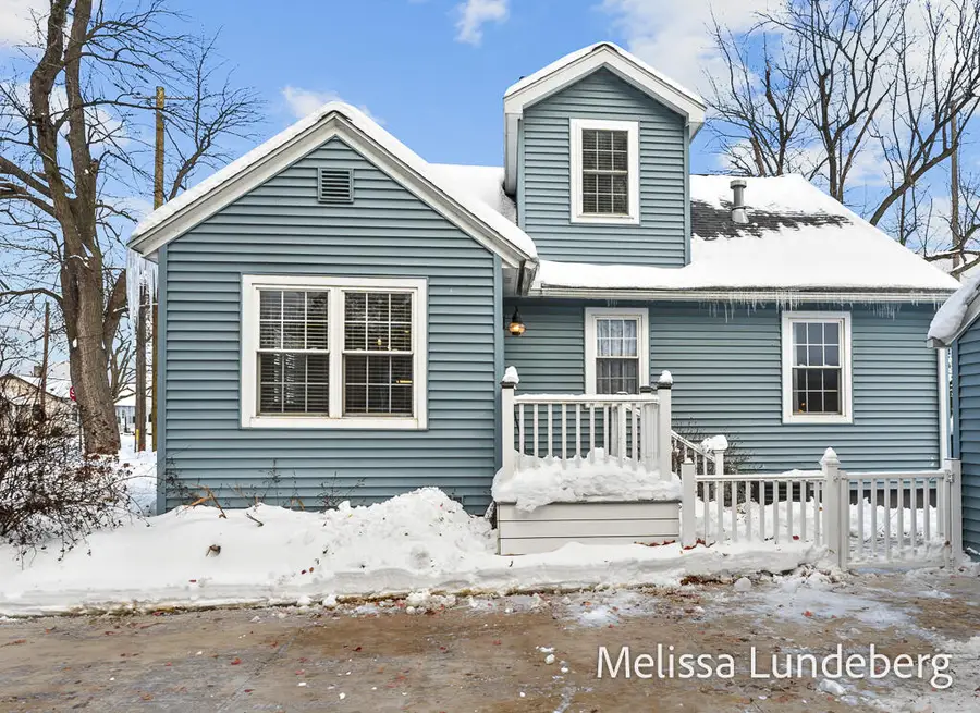 220 Barber Street, Spring Lake, MI 49456 - Image #2