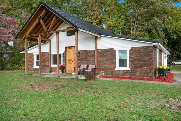 71599 State Line Road, Edwardsburg, MI 49112