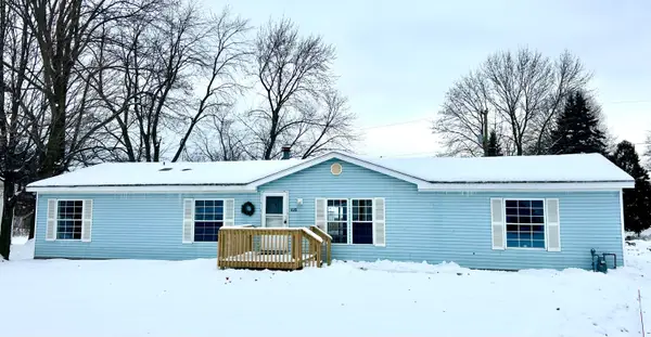625 E Main Street, Fennville, MI 49408