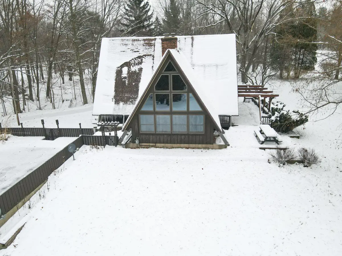 5577 Kenowa Avenue Sw, Grandville, MI 49418 - Image #1