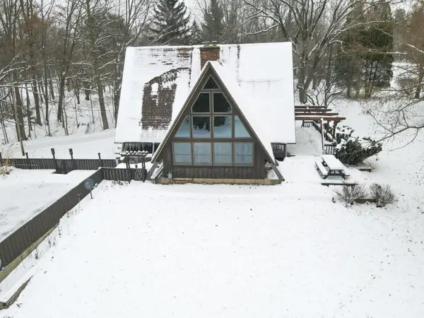 5577 Kenowa Avenue Sw, Grandville, MI 49418