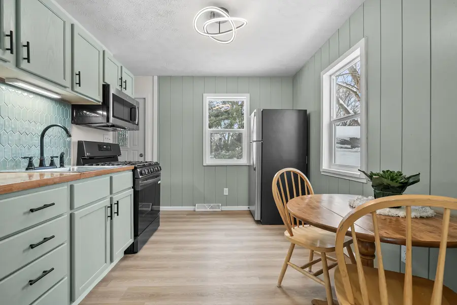 122 Creekview Drive, Battle Creek, MI 49037 - Image #2