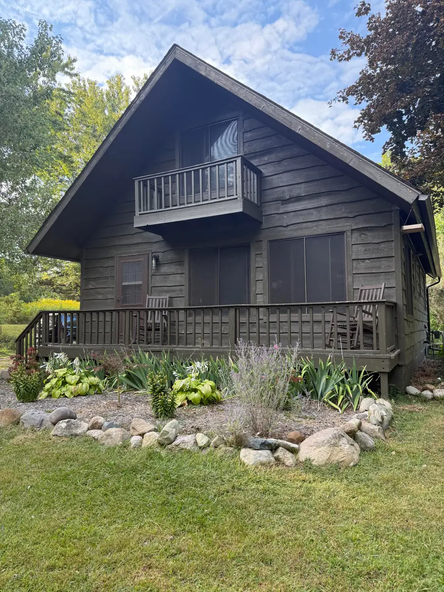 14750 Hilltop Drive, Cement City, MI 49233 - Image #3