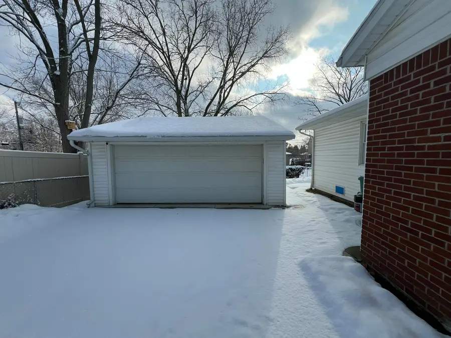 308 Wallace Drive, Saline, MI 48176 - Image #3