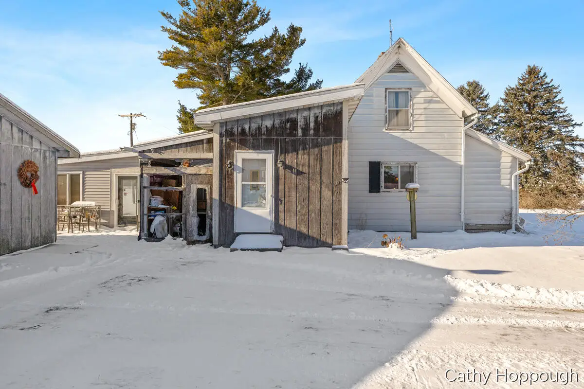 3834 E Station Road, Sheridan, MI 48884 - Image #1