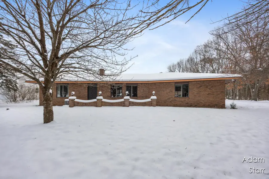 945 60th Street Sw, Wyoming, MI 49509 - Image #2