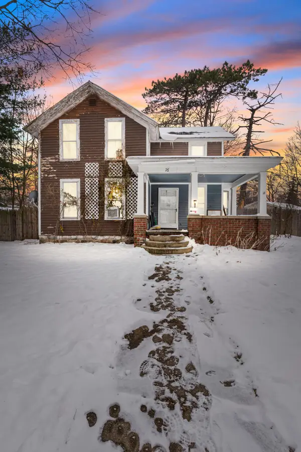 76 Budlong Street, Hillsdale, MI 49242