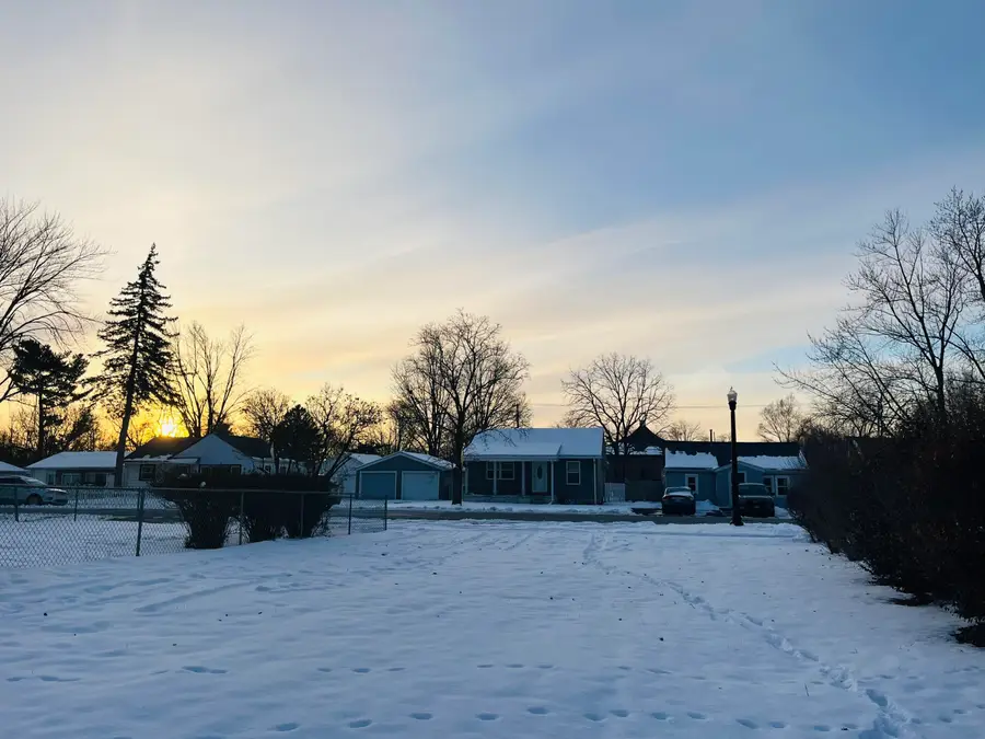 2137 Bradley Avenue, Ypsilanti, MI 48198 - Image #2