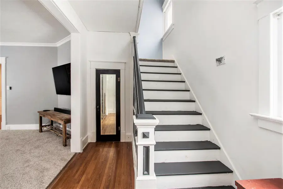 21 W Shepard Street, Hartford, MI 49057 - Image #2