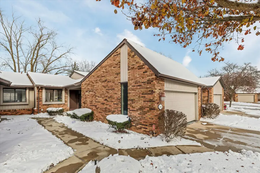 4644 Laurel Club Circle, West Bloomfield, MI 48323 - Image #3