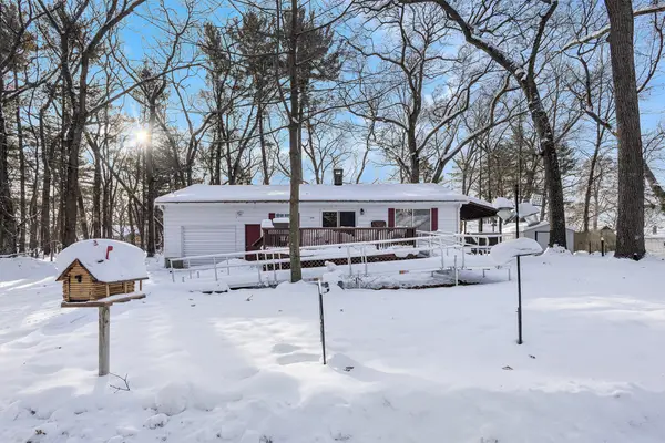 2141 Maple Street, Twin Lake, MI 49457