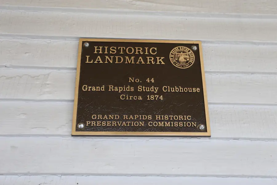 427 James Avenue Se, Grand Rapids, MI 49503 - Image #3