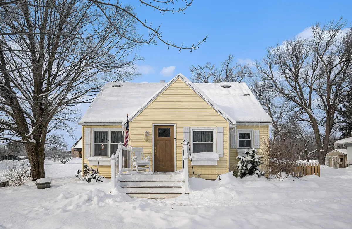 109 N Harris Street, Paw Paw, MI 49079 - Image #1