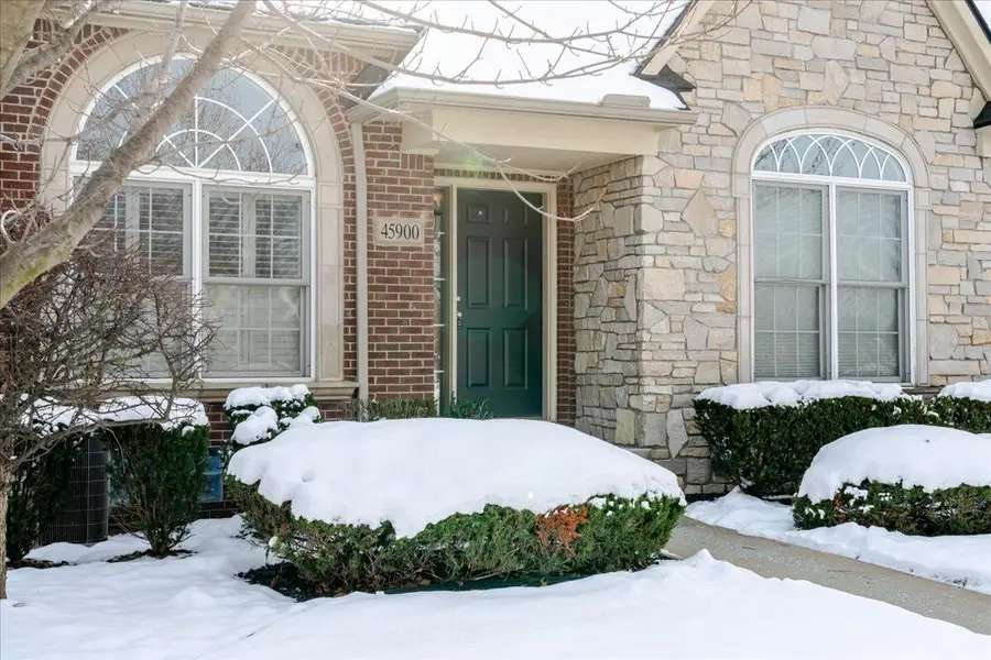 45900 S Stonewood Road, Canton, MI 48187 - Image #3