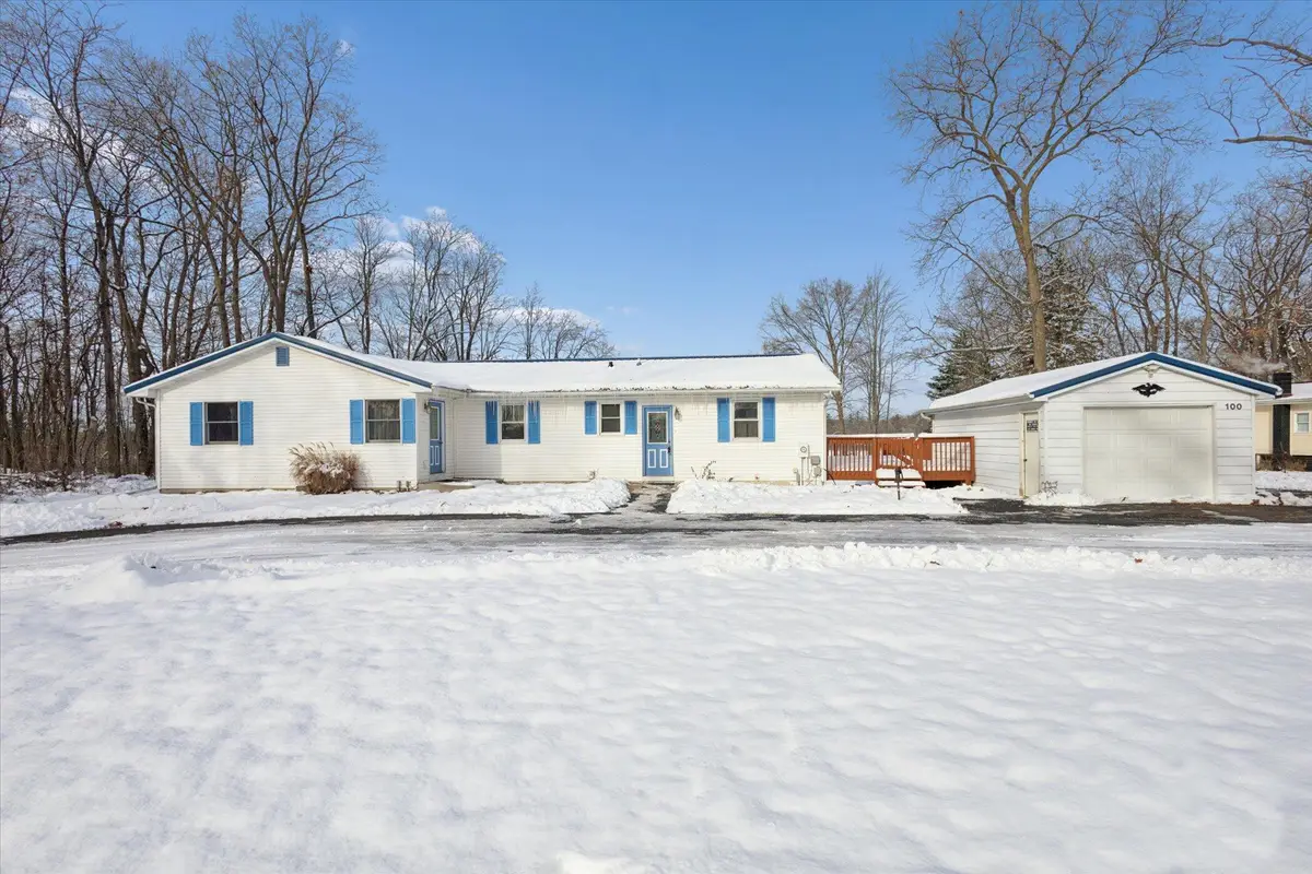100 Long Lake, Marshall, MI 49068 - Image #1