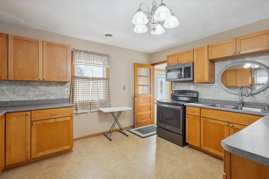 100 Long Lake, Marshall, MI 49068 - Image #3