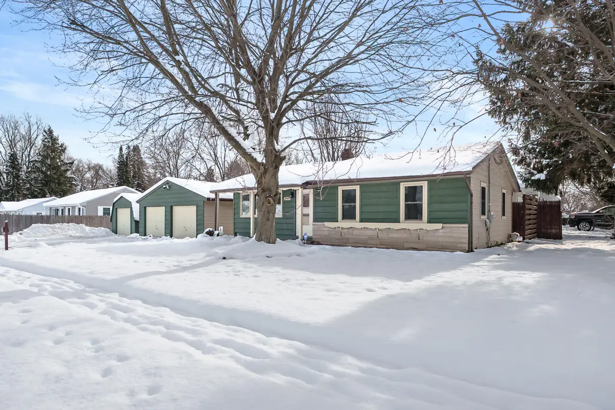 3909 Alamo Avenue, Kalamazoo, MI 49006 - Image #1