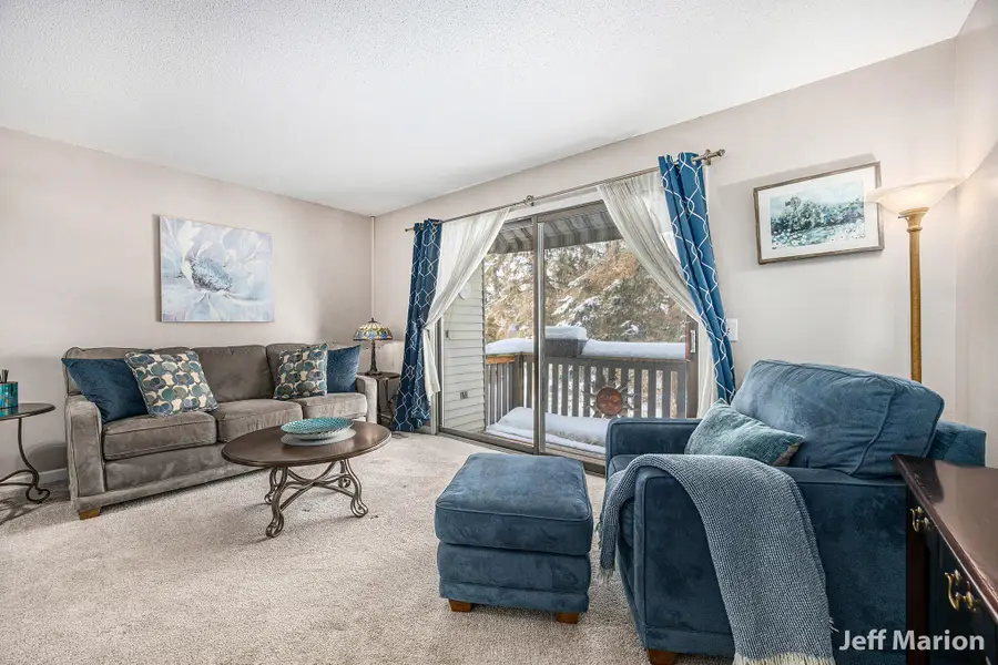 4374 Indian Spring Drive Sw, Grandville, MI 49418 - Image #2