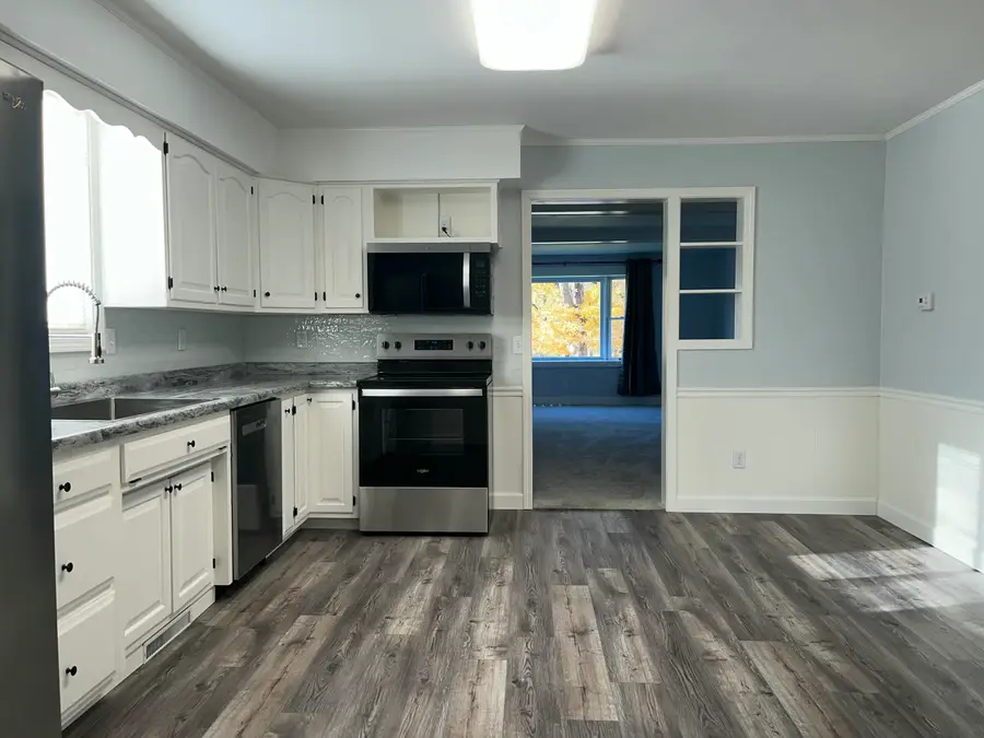 460 E Chicago Street, Jonesville, MI 49250 - Image #2