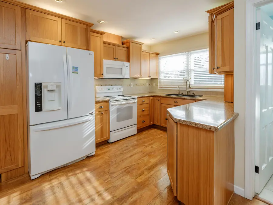 7525 Woodcrest Street, Portage, MI 49024 - Image #3